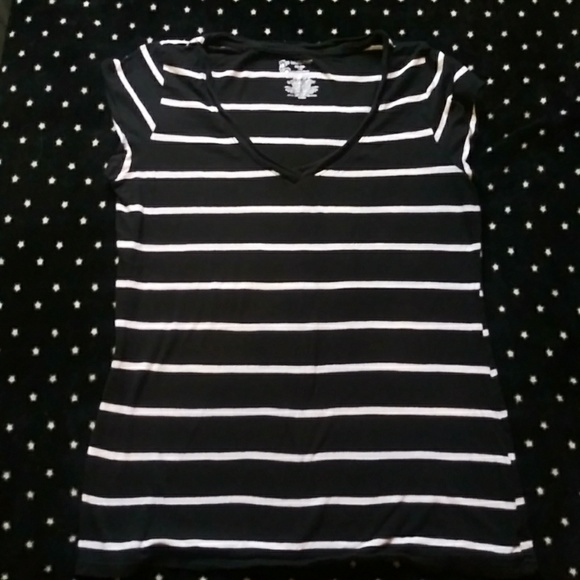 No Boundaries Tops - No Boundaries tee